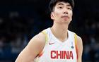 原来她就是余嘉豪母亲，曾是浙江女篮主力，如今和丈夫都是主教练